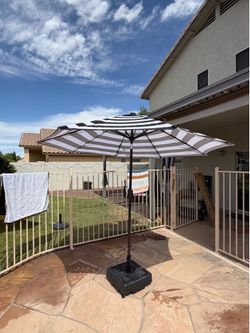 9’ Outdoor Umbrella