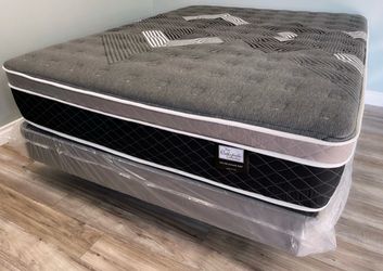 Queen oasis thermal comfort Europillow top 12inch Matres!