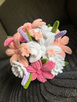 Handmade Pipe clean flowers!