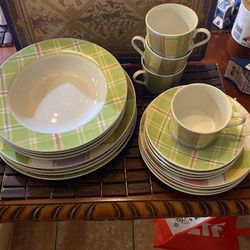 Studio Nova Set Of 20 (serves 4)