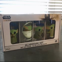 Star Wars The Mandalorian The Child 4-Pack Glass Tumbler Set