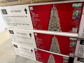Home Accents Holiday 7.5ft Flocked Pre-Lit Christmas Tree