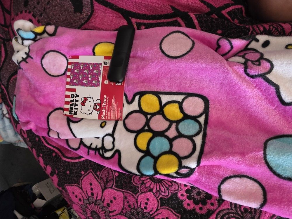 Hello Kitty Blanket