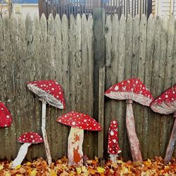 🍄Whimsical Mushroom Garden Decor🍄