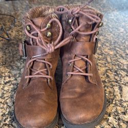 Skechers Dome Boots Size 7M