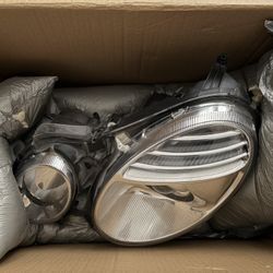 2003-2007 Mercedes Benz E Class W211 Headlight Assembly (Left Driver Side)