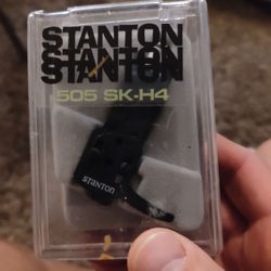 Stanton 505 SK-H4 with headshell Pro DJ Gear