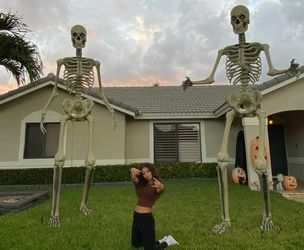 12 foot Skelton
