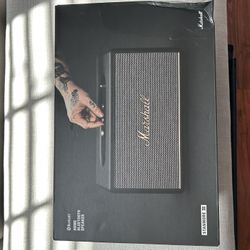 Stanmore Three Marshall Black 