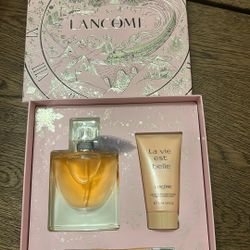 Lancome La Vie Est Belle Perfume Gift Set 