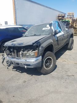 2005 GMC canyon parting out