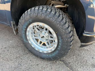 17x9 Rines y Llantas 33/1250/17