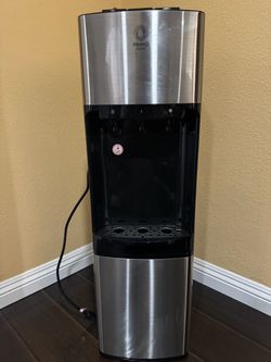 Water dispenser top loader
