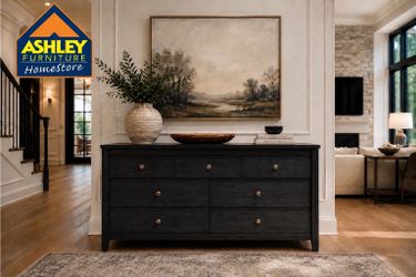 Modern luxury design with 8 spacious drawers black worth $3