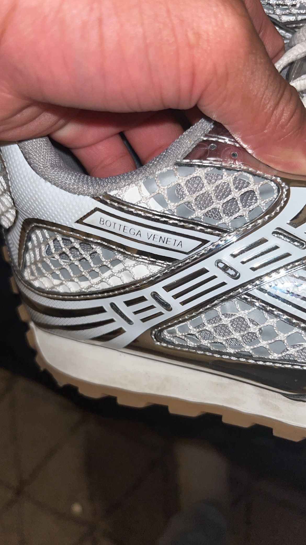 white botegga veneta size 43