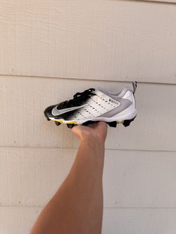 cleats  size 8 price:negotiable