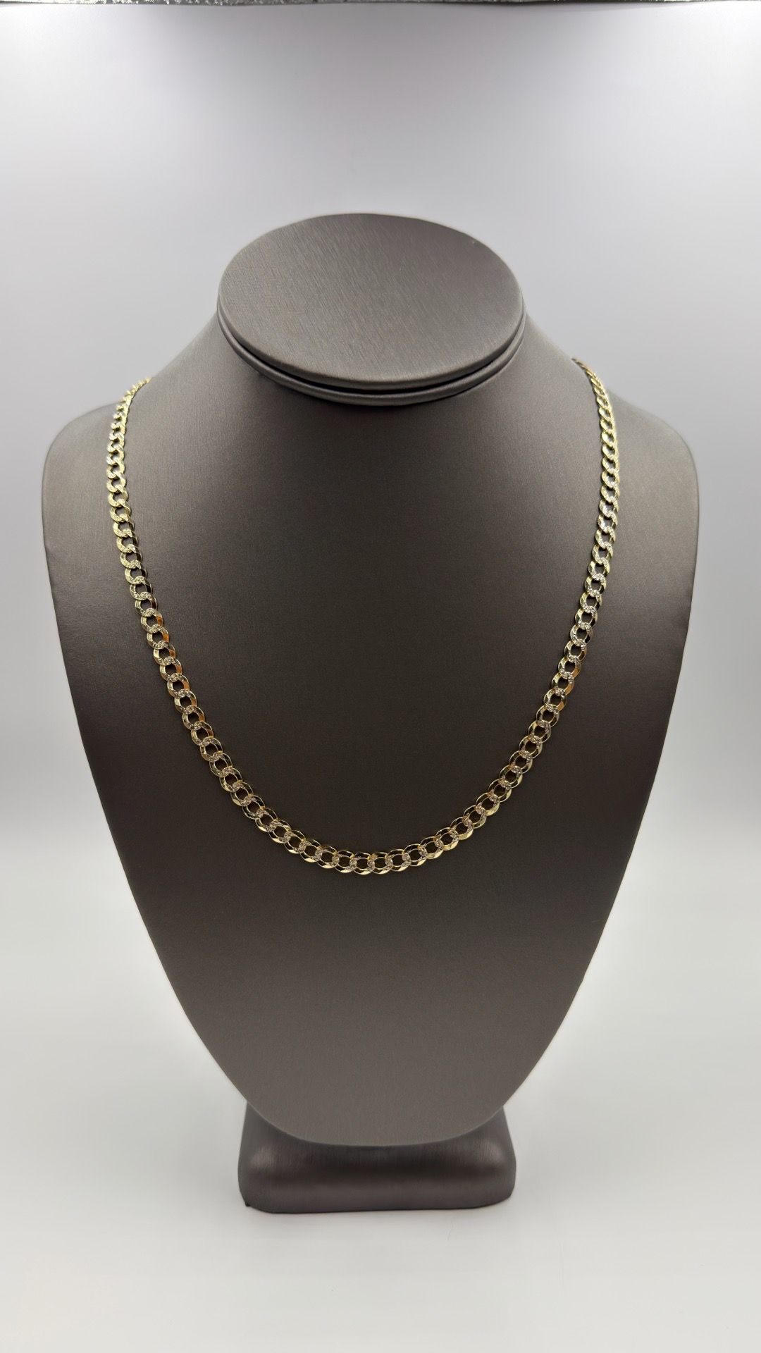 14KT YELLOW GOLD 26.5” DIAMOND-CUT CURB LINK 21.1GR