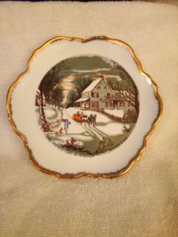 The homestead in winter decorative plate collectible