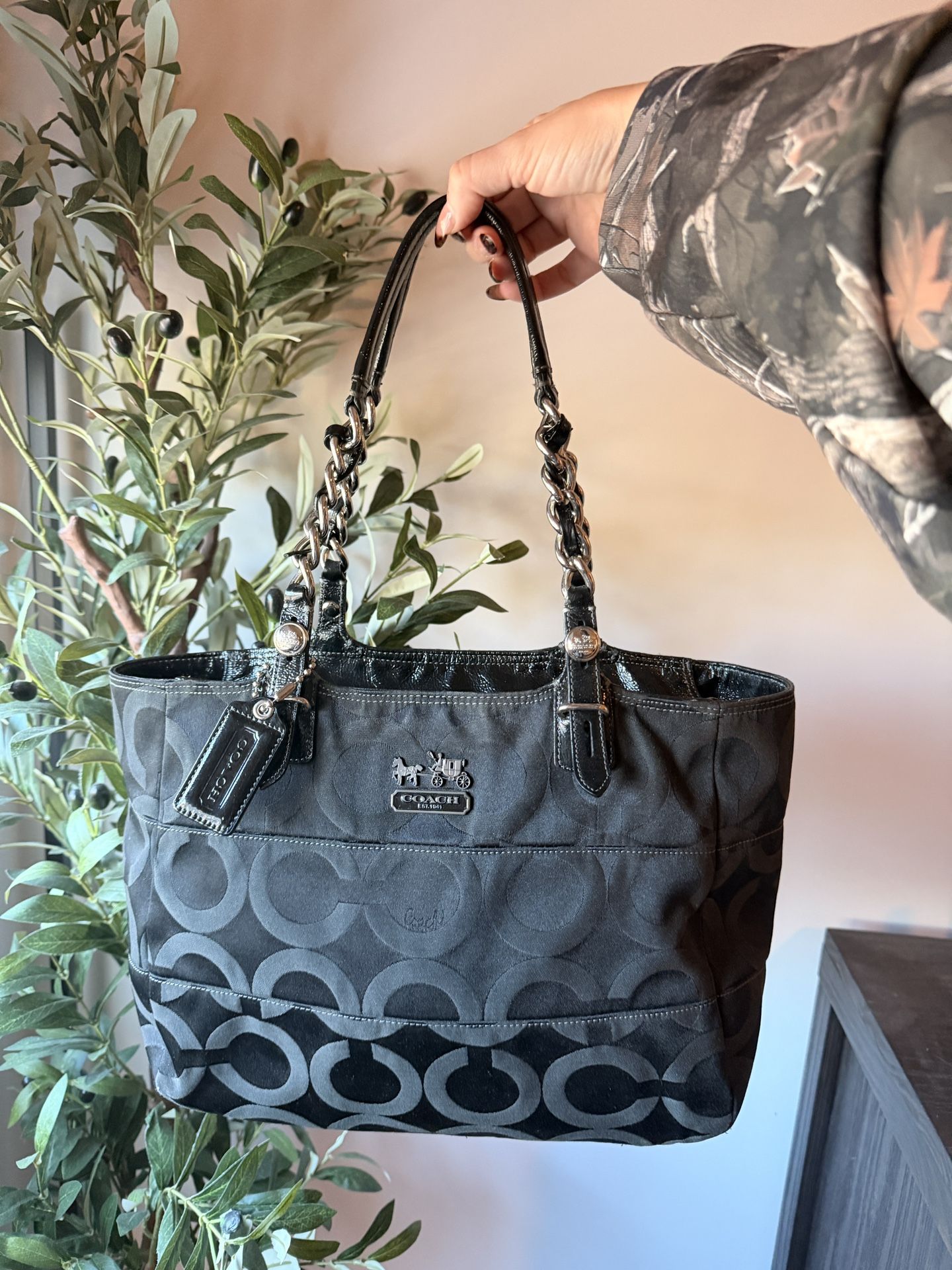 Coach Signature Chain Handle Tote
