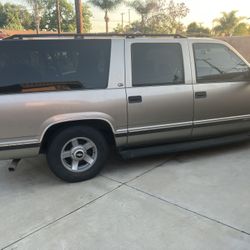 1999 GMC Suburban