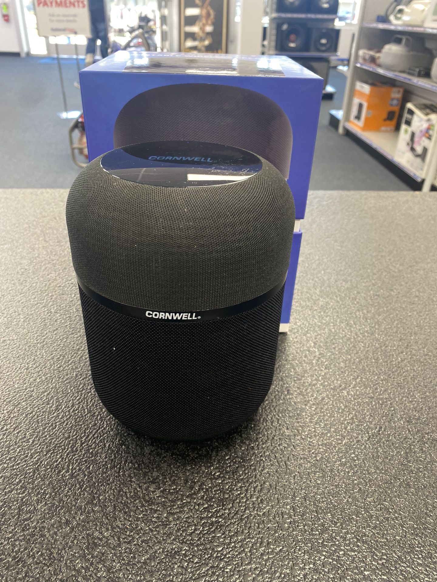 Cornwell Speaker With Bag/charger/ Aux