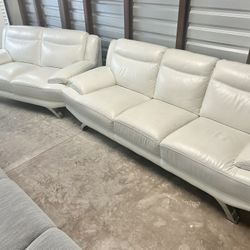Like New 6 Months Old Sofia Vergera Leather Couch And Loveseat 