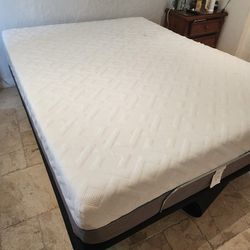 Queen Mattress -Colchón Queen- $100