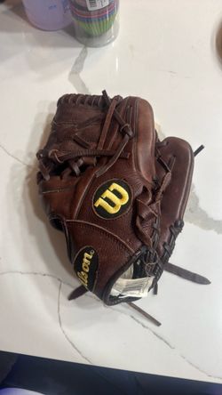 Wilson A800 11” Leather