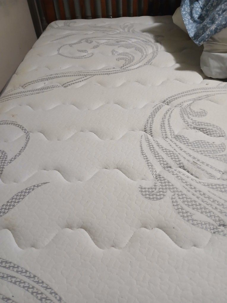 King Size Mattress And Box Spring
