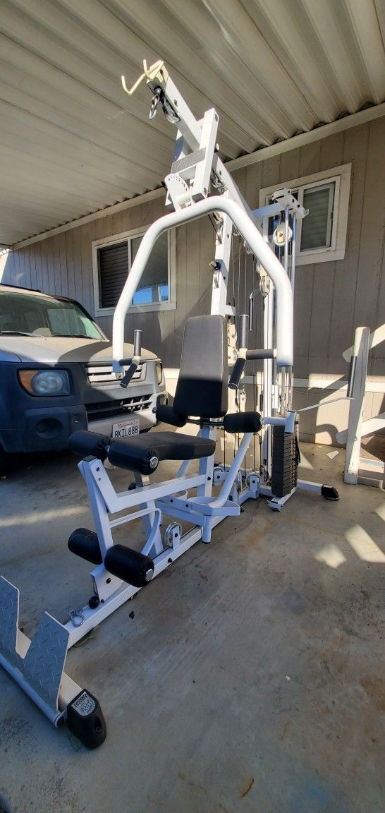 Selling a complete home gym IVANKO 5500 personal trainer
 Excellent condition and always stored indoors, everything works great