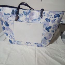 Blue Flower Victoria Travel Bag