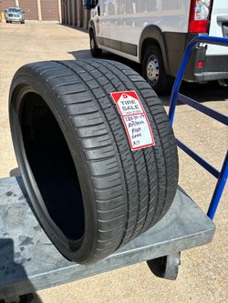 1—llanta low pro 285/30zr19