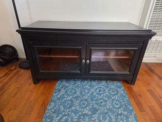 TV Stand (40 or best offer