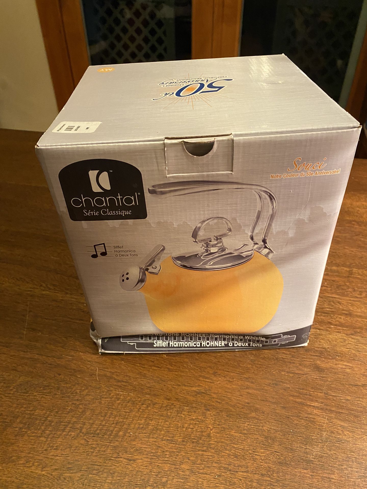 Chantal Classic Teakettle, 1.8 QT, Enamel On Steel, 2-Tone Harmonica Whistle, Rapid Boil and Even Heating (Marigold