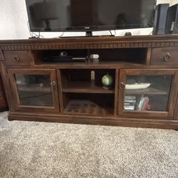 FREE - TV Console 