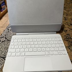 Apple Magic Keyboard (iPad Air)