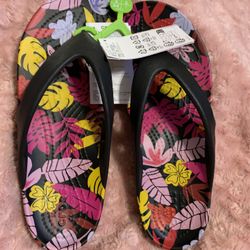 Ladies Crocs Flip Flop Tropical Size 9 Nwt