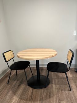 Modern round dining table + chairs