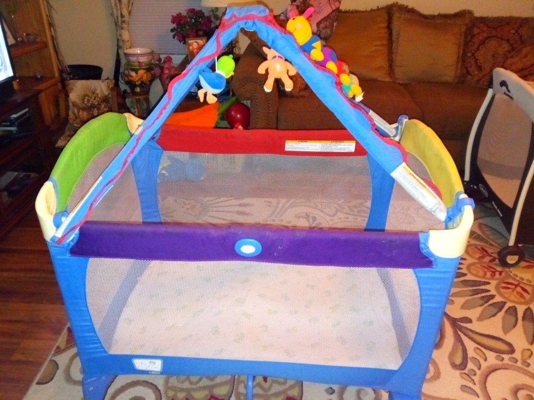 Baby Einstein Graco pack n play