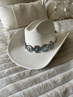 Stunning White Cream Cowboy Hat With Silver And Turquoise Concho Belt