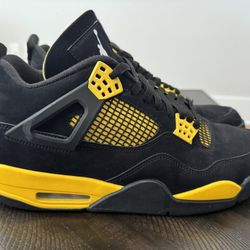 Nike Air Jordan 4 Retro Black Yellow