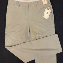 NWT Tommy Bahama Men’s Khaki Flat Front Pants  Size Waist 31” Inseam 32” 52% Cotton 45% Tencel 3% Spandex