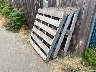 Pallets for free