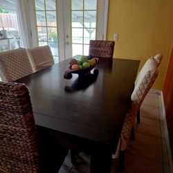 Dining Table And 6 Chairs 