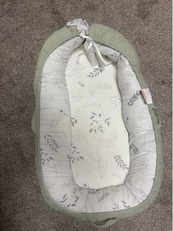 Baby lounger pillow