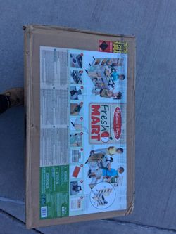 Store play kit and mini cart