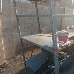 Cart Eith Wheels.and 3 Shelves