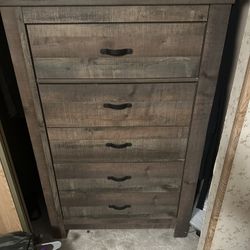 Ameriwood Home 5 Drawer Chest