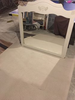 4ft by 4ft wall or dresser mirror
