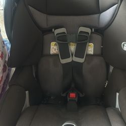 Britax Click Tight Car seat 